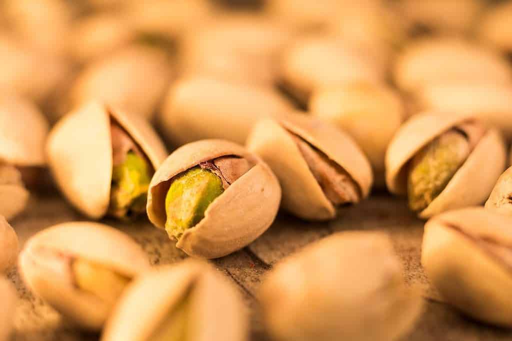 pistachios, eat, food-3988098.jpg