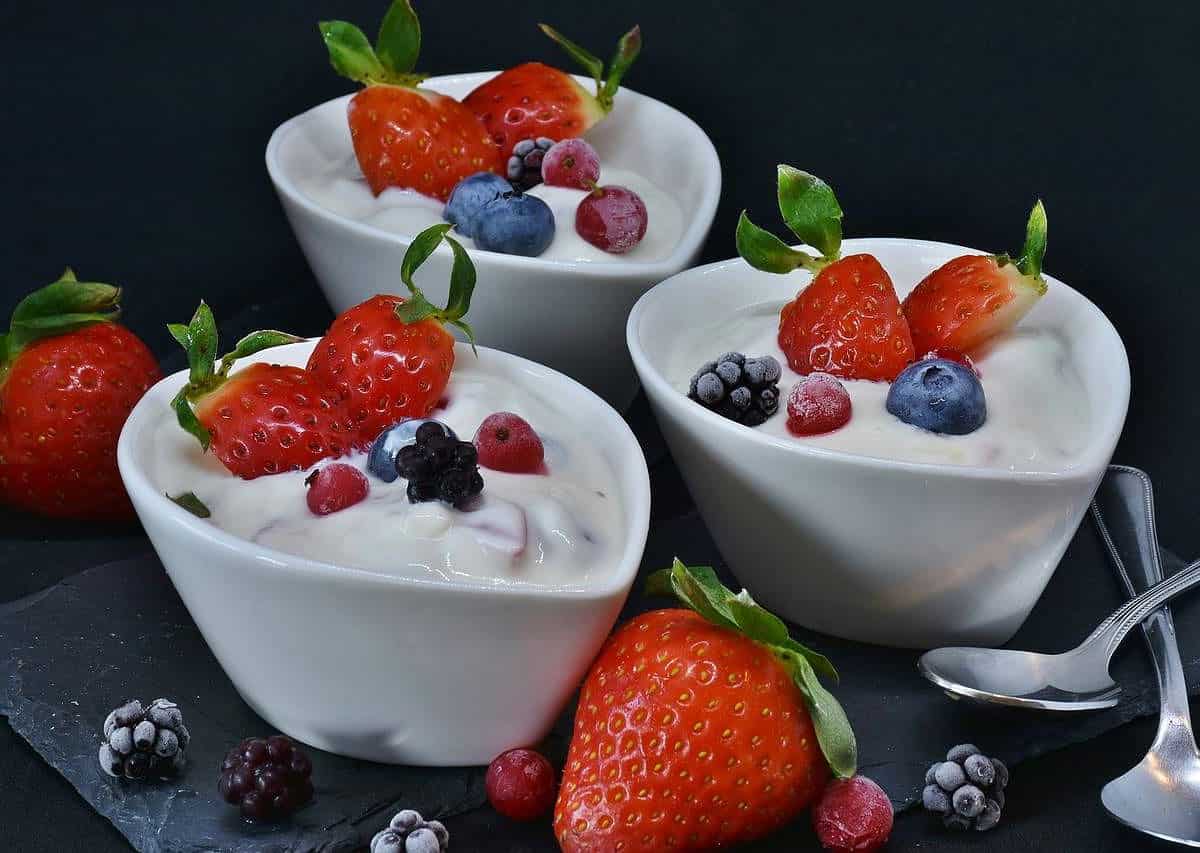 strawberry, quark, berry quark-3132973.jpg